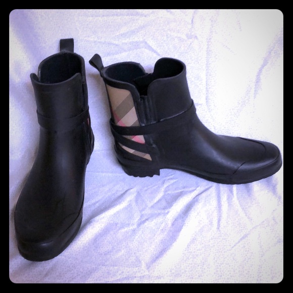 burberry riddlestone